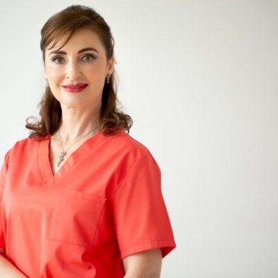 Dr. Manuela Ravescu